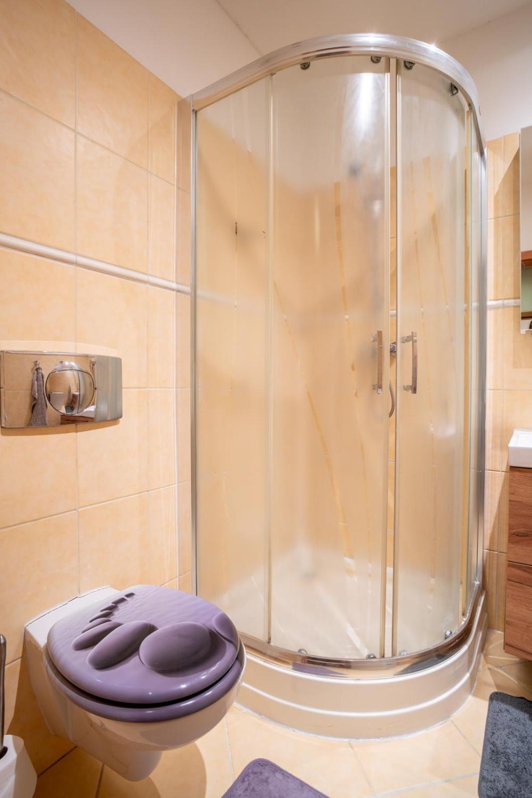 A Cozy Apartment In Bratislava Downtown Eksteriør bilde