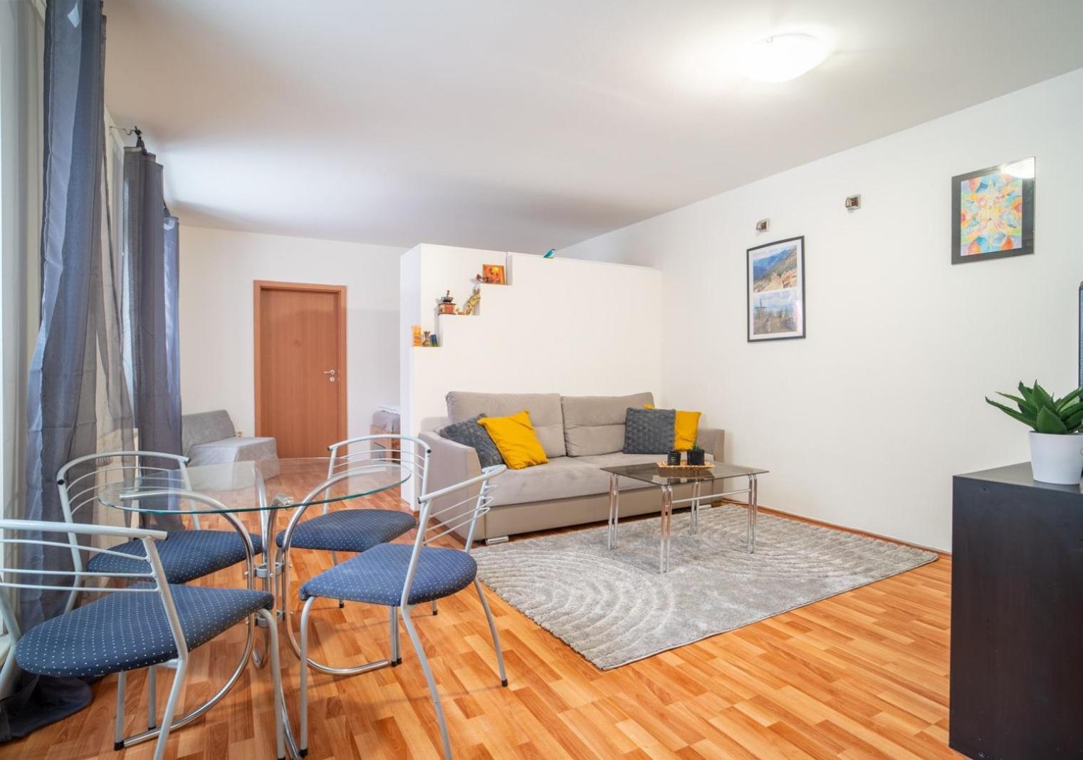 A Cozy Apartment In Bratislava Downtown Eksteriør bilde